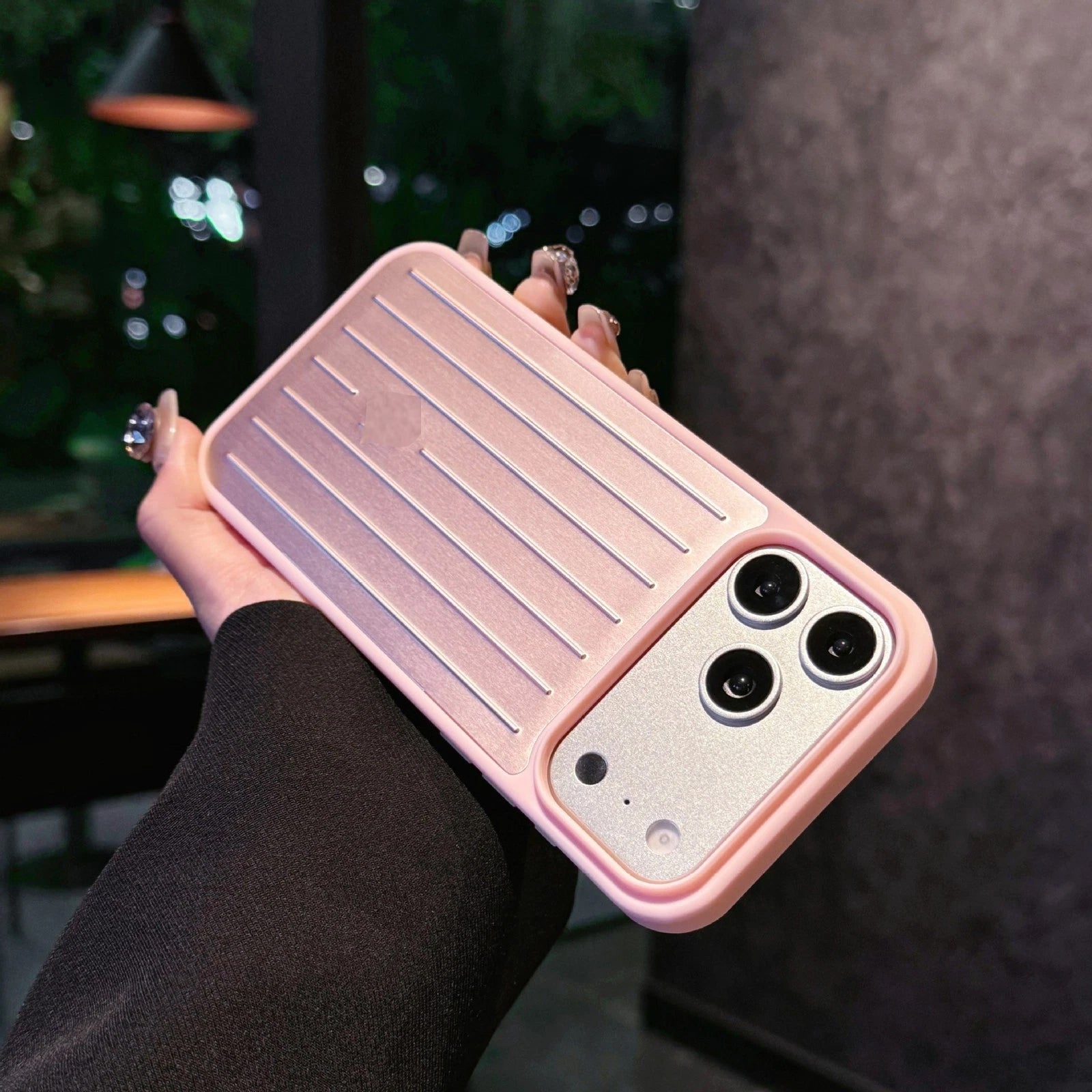 Aluminium Grooved Premium iPhone Luxury Designer Case - Pink